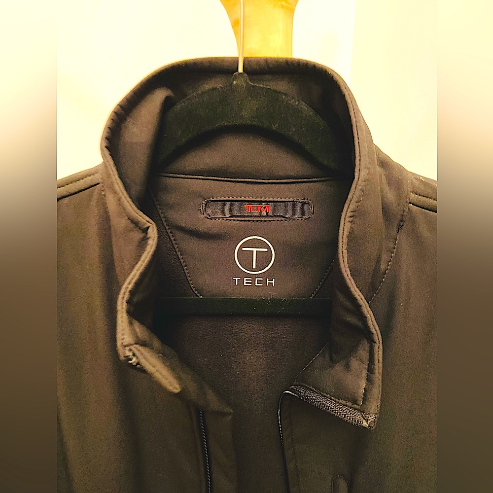 SALE-Tumi Tech sleek black jacket, M - Picture 3 of 15